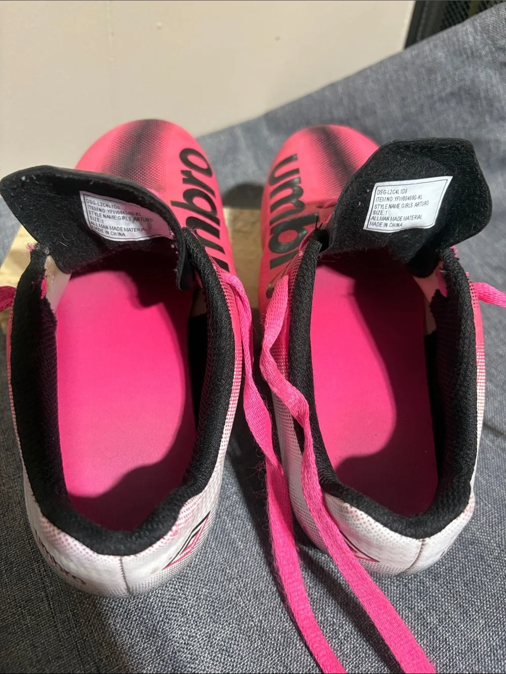 Umbro Soccer Cleats Pink Black Kids Size 1